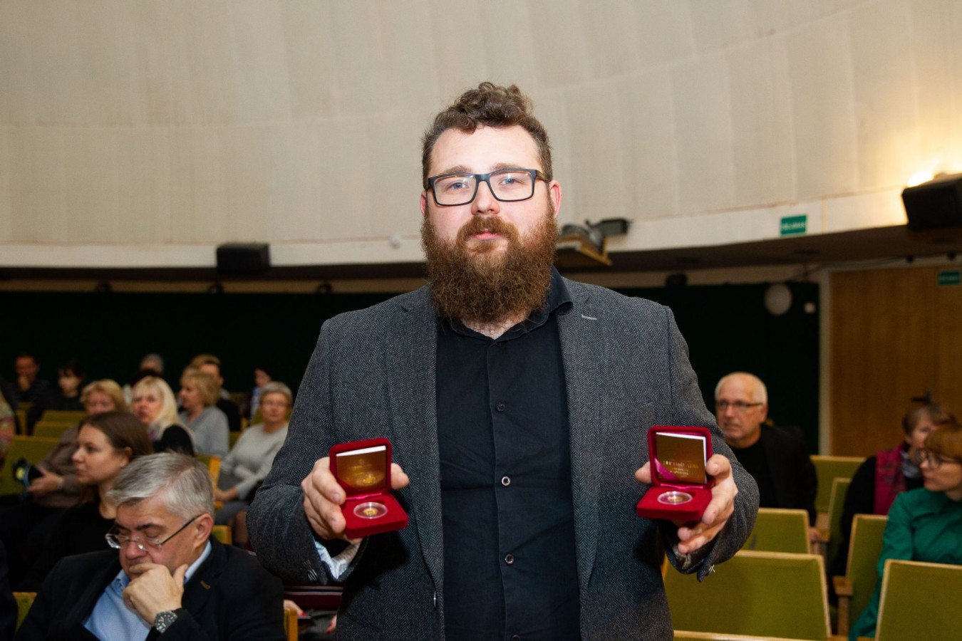 Vienas iš monetos autorių Lukas Šiupšinskas.JPG