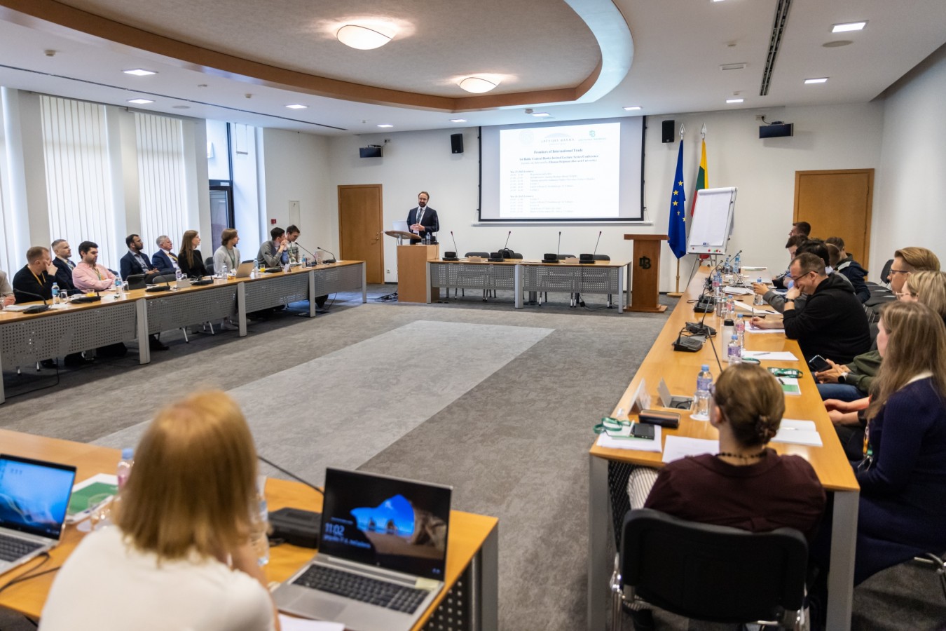 Pirmasis Baltijos šalių centrinių bankų kviestinių tyrėjų paskaitų ciklas ir konferencija