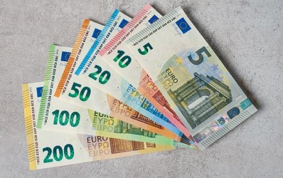 ECB_Shooting2018_fan_095_fan_5_10_20_50_100_200EUR.jpg