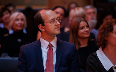 Lietuvos banko kolekcinė moneta „Mikalojus Konstantinas Čiurlionis – 150“: dedikacija genijui, kurio kūryba pranoko laiką