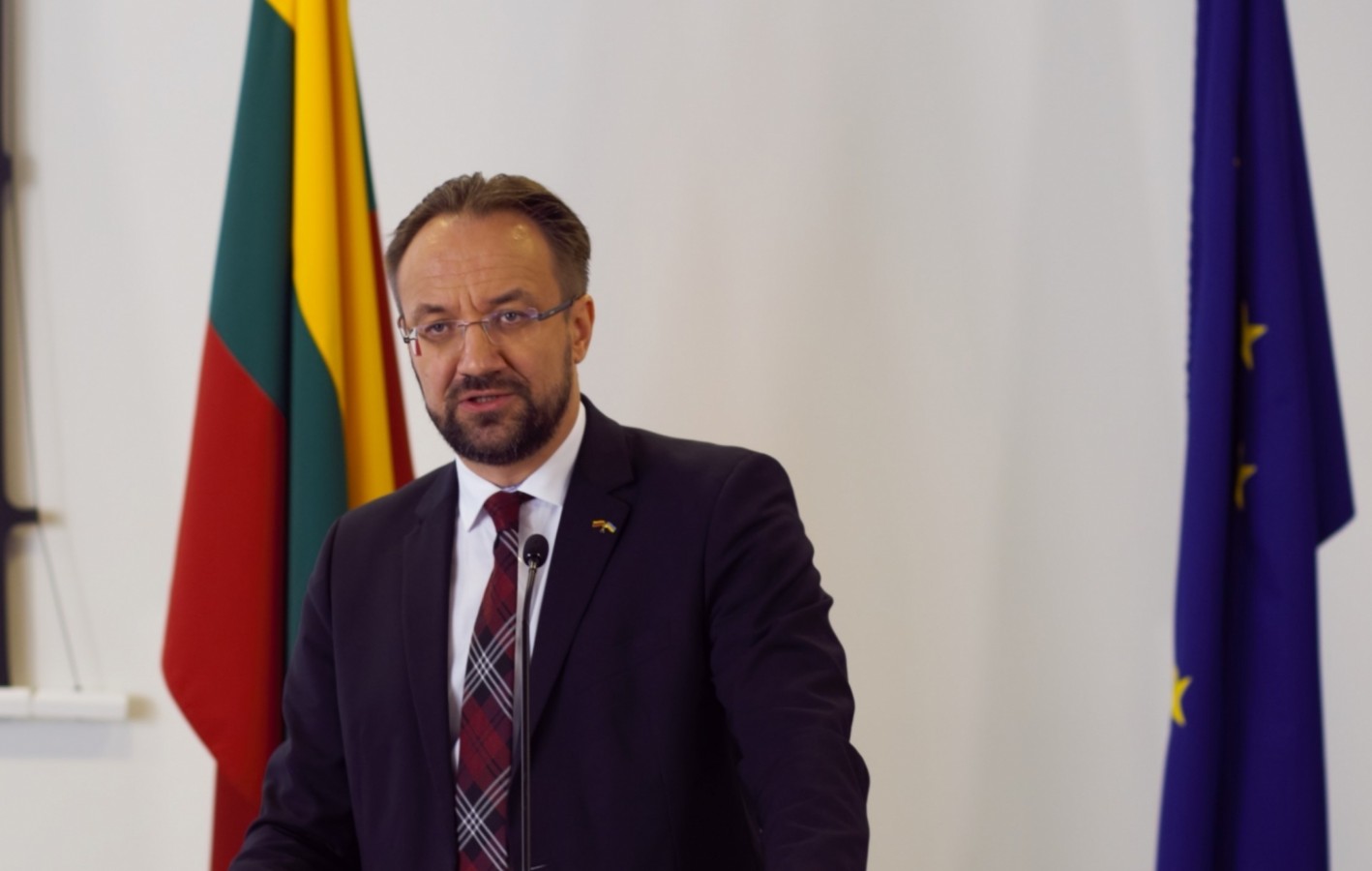G. Šimkus: bjurstant pasaulio ekonomikos perspektyvoms, itin svarbus tampa sutelktas tarptautinis atsakas