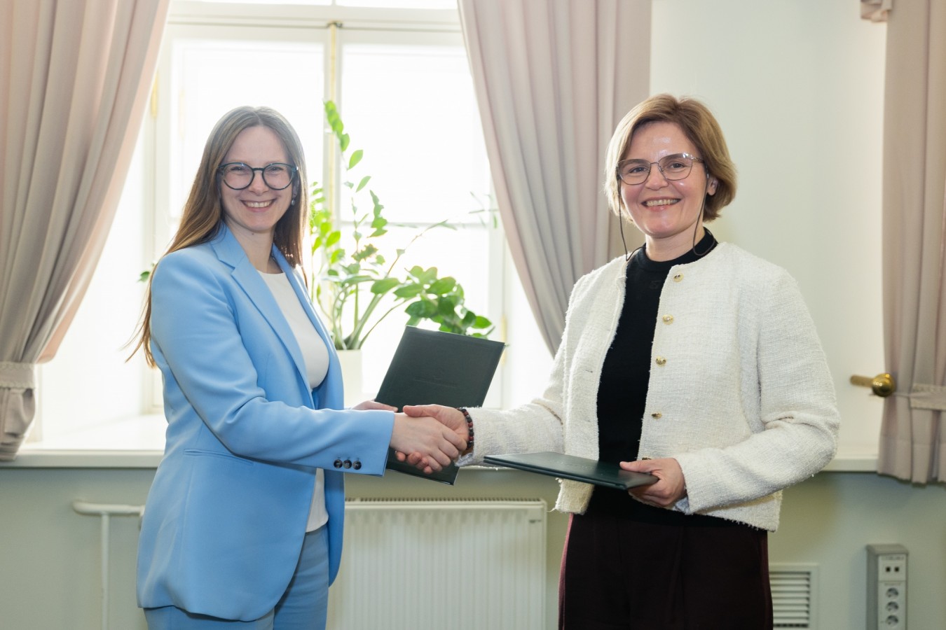 Lietuvos bankas ir „Lietuvos Junior Achievement“ jungia jėgas visuomenės finansiniam raštingumui stiprinti