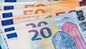Lietuvos bankas: grynųjų pinigų paklausa slūgsta, bankomatai papildomi sparčiai, grynųjų eurų tiekimas vyksta sklandžiai
