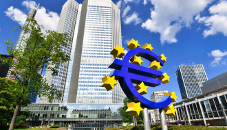 ECB Valdančiosios tarybos sprendimai dėl pinigų politikos