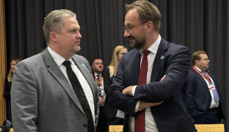 Finansų ministerija ir Lietuvos bankas siūlys gyventojams paprastesnį būdą skolinti valstybei ir gauti grąžą