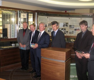 3596_imp_2012_09_14_mokslui_monetos_pristatymas3.jpg