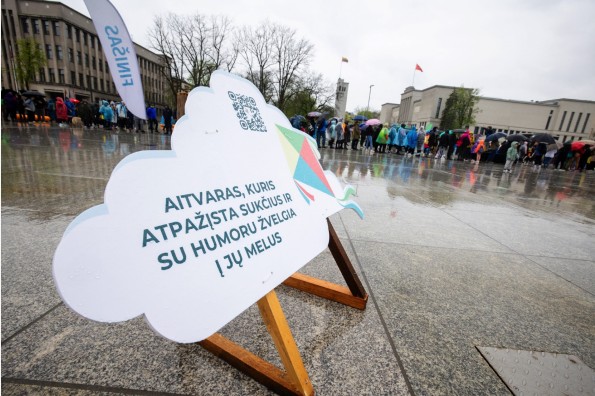 Nacionalinės finansinio raštingumo dienos žygyje dalyvavo beveik 2000 žmonių