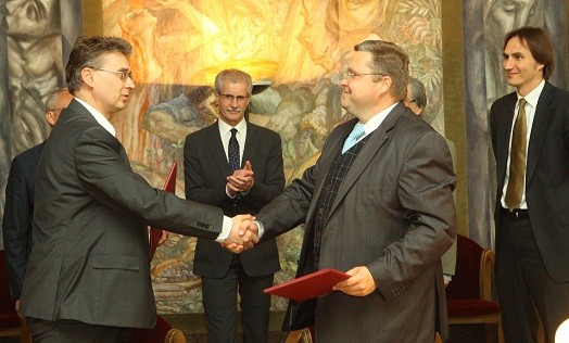 Sutarties pasirašymas