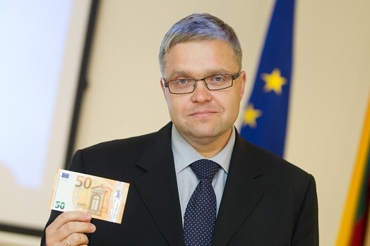 5328_imp_vitas_vasiliauskas_pristato_nauja_banknota.jpg