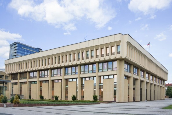 Lietuvos bankas: projektuojama fiskalinė politika 2026 m. skatins ekonomikos aktyvumą, valdžios sektoriaus skolos augimas ribos valstybės galimybes ateityje