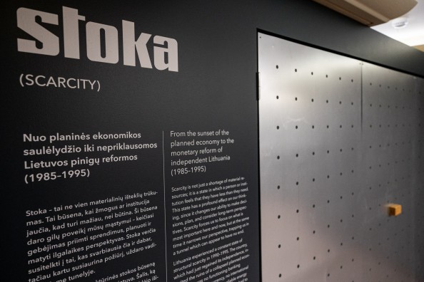 Pinigų muziejuje – nauja paroda „Stoka. Nuo planinės ekonomikos saulėlydžio iki nepriklausomos Lietuvos pinigų reformos (1985–1995)“